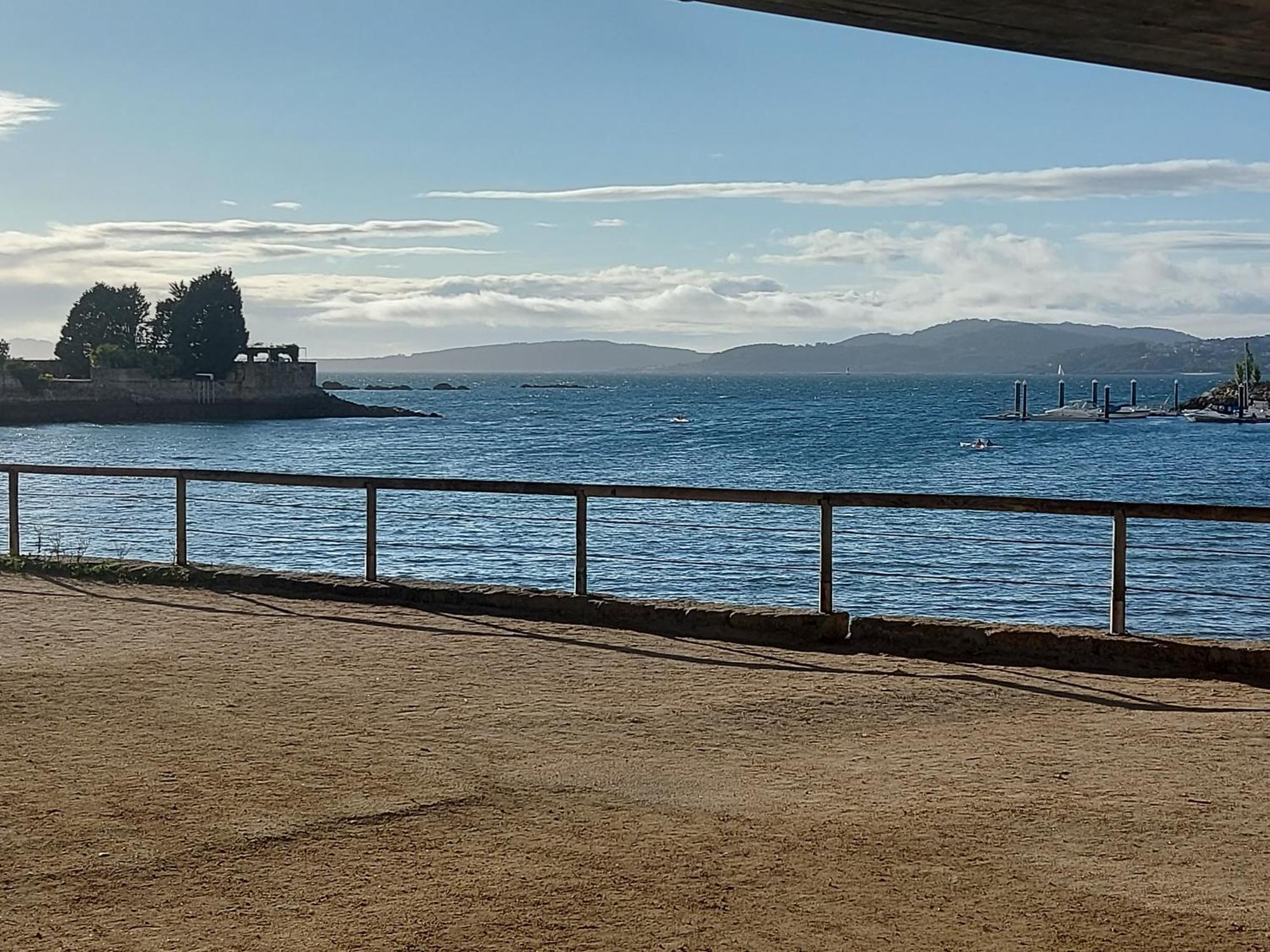 Piso En Bouzas Con Vistas A La Ria Lägenhet Vigo Exteriör bild